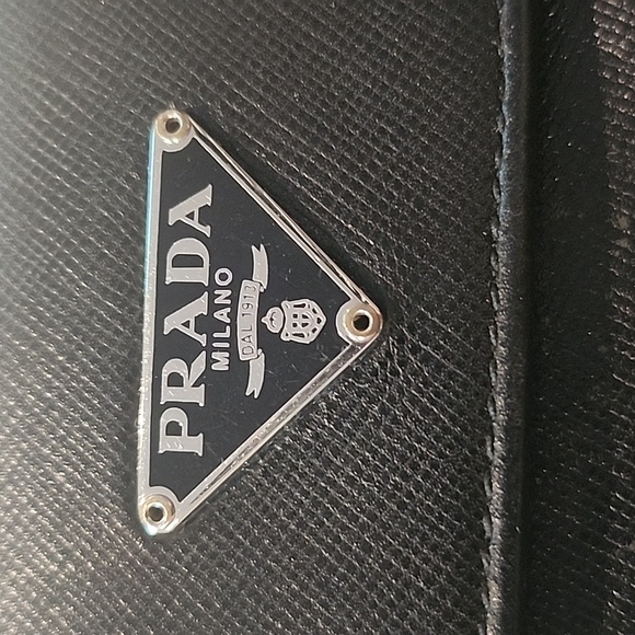 Prada wallet - Picture 3 of 8